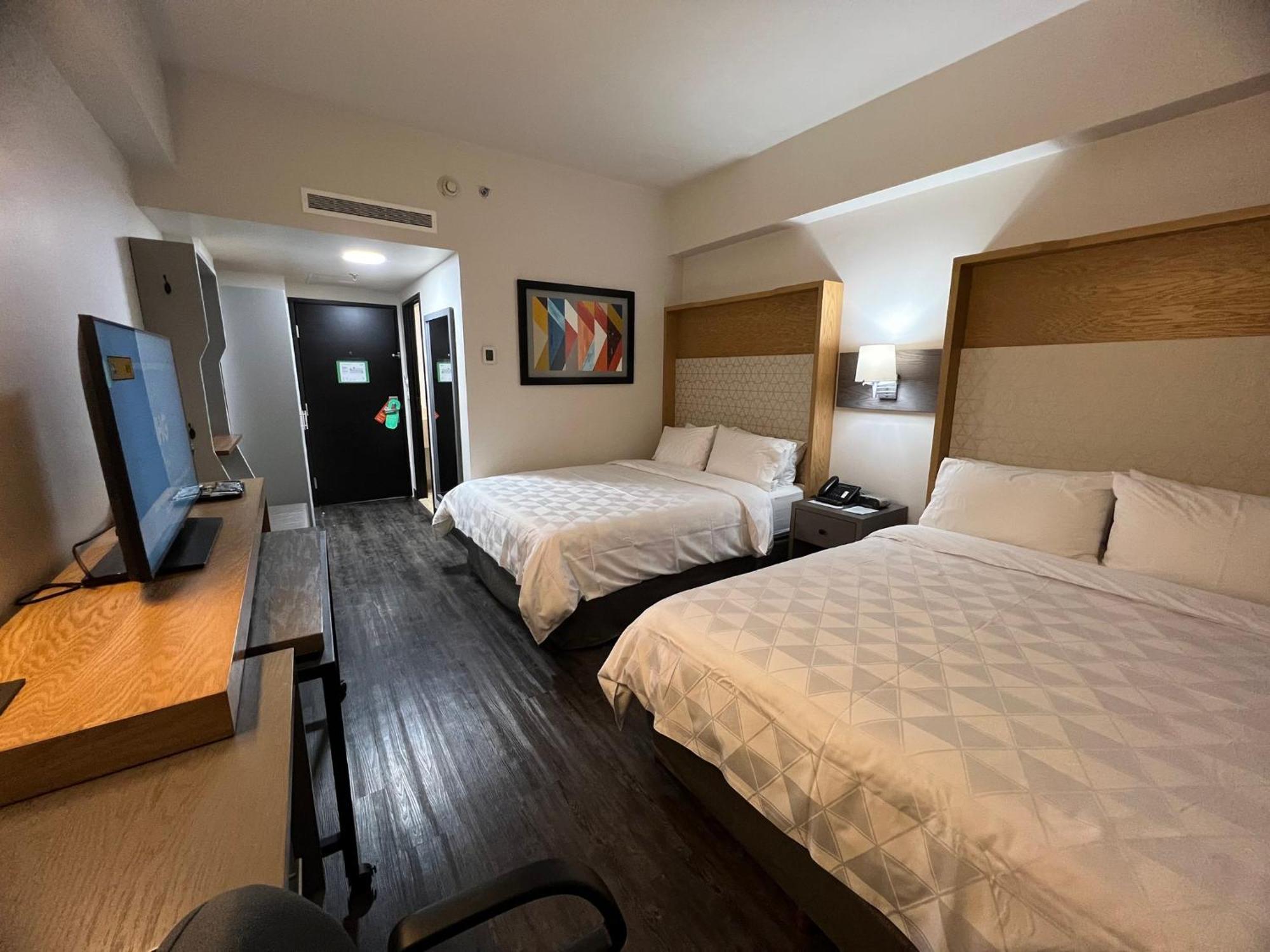 Holiday Inn Uruapan, an IHG Hotel Uruapan  Bagian luar foto