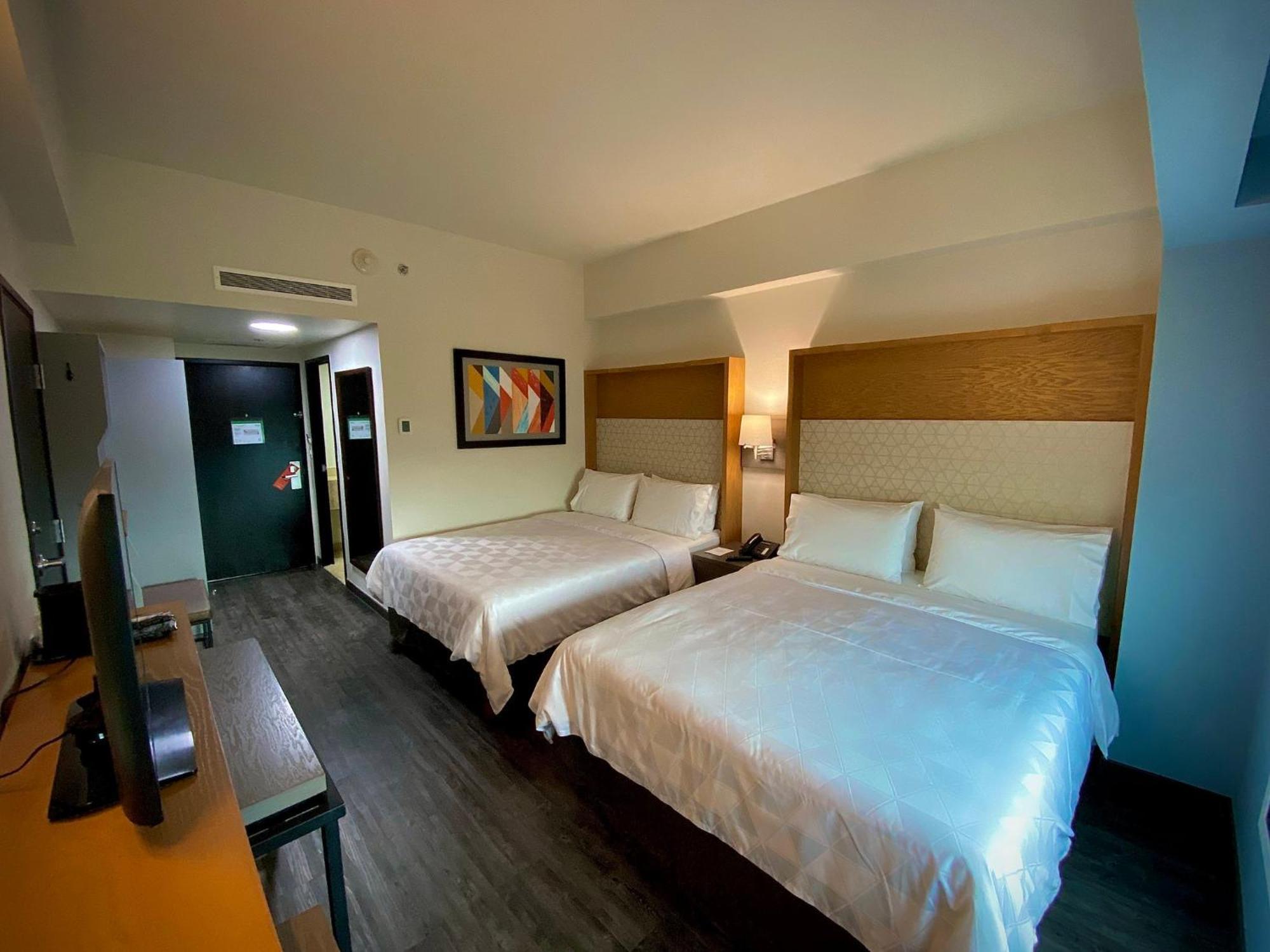 Holiday Inn Uruapan, an IHG Hotel Uruapan  Bagian luar foto