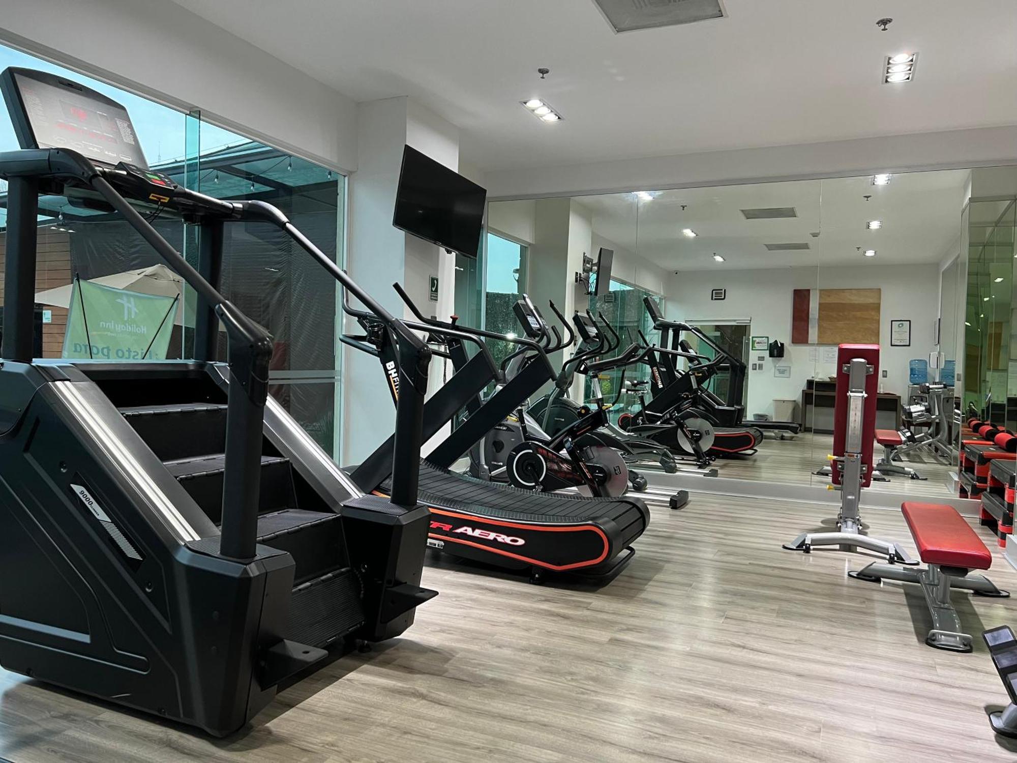 Holiday Inn Uruapan, an IHG Hotel Uruapan  Bagian luar foto