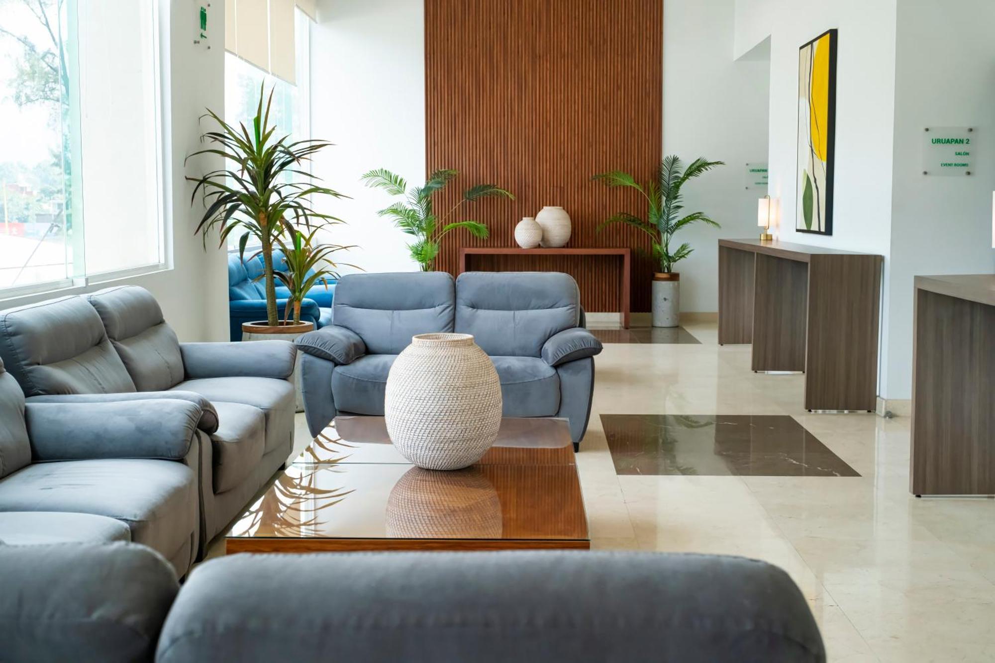Holiday Inn Uruapan, an IHG Hotel Uruapan  Bagian luar foto
