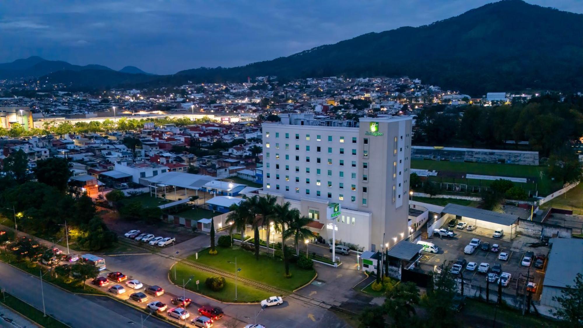 Holiday Inn Uruapan, an IHG Hotel Uruapan  Bagian luar foto