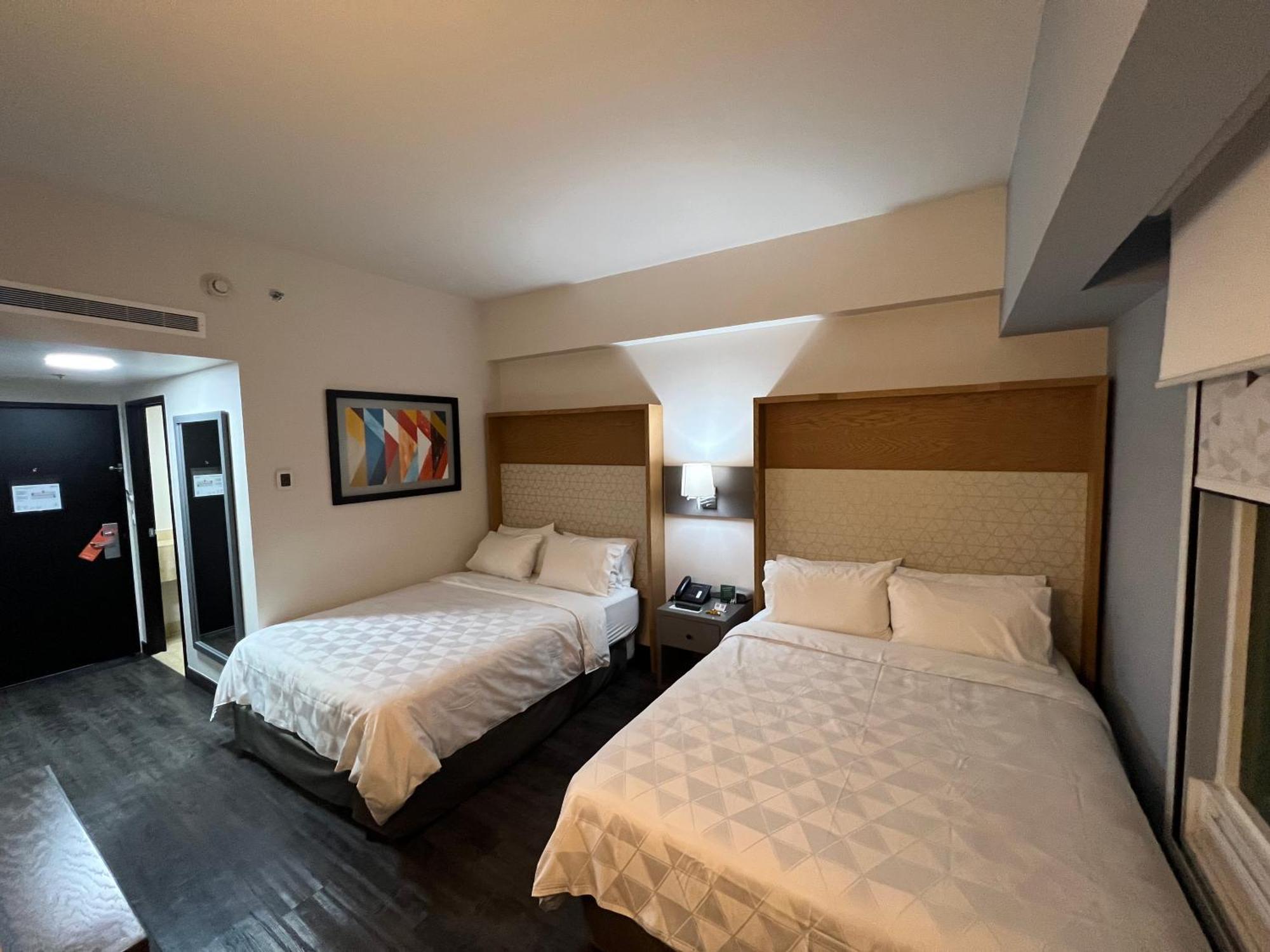 Holiday Inn Uruapan, an IHG Hotel Uruapan  Bagian luar foto