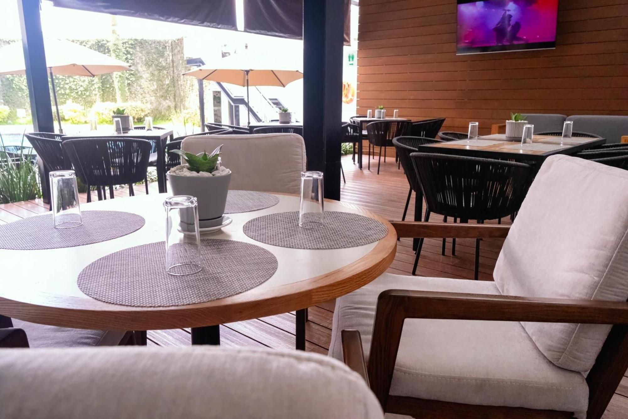 Holiday Inn Uruapan, an IHG Hotel Uruapan  Bagian luar foto